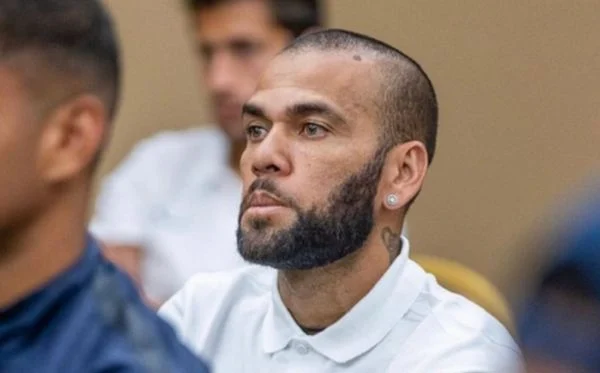 Justiça espanhola concede liberdade provisória a Daniel Alves