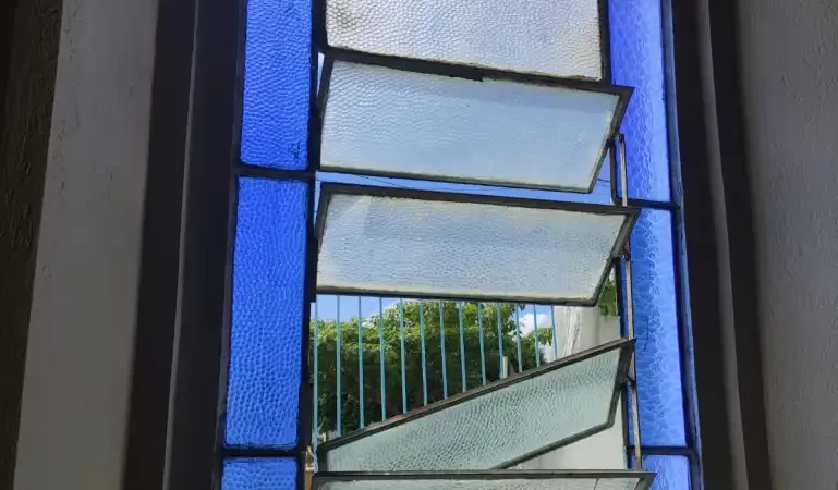 Igreja Católica em Ruy Barbosa é invadida e ladrão leva dinheiro de ofertas