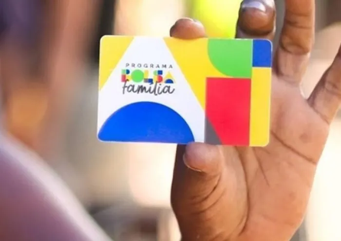 Mais de 300 mil famílias terão redução no valor do Bolsa Família em maio