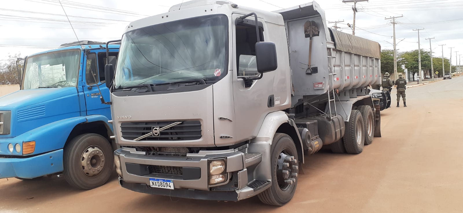 CIPPA Lençóis apreende transporte ilegal de minério em Iraquara