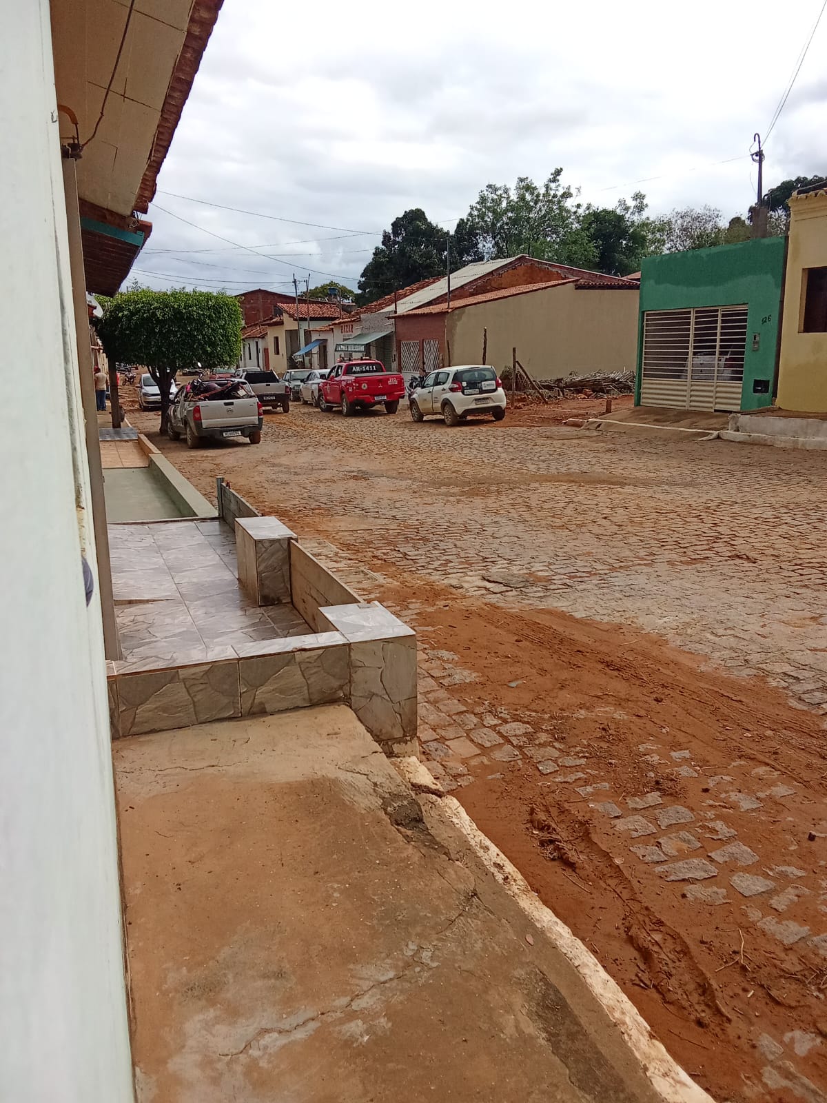 Chuvas causam transtornos e prefeitura adia evento em Wagner Ba