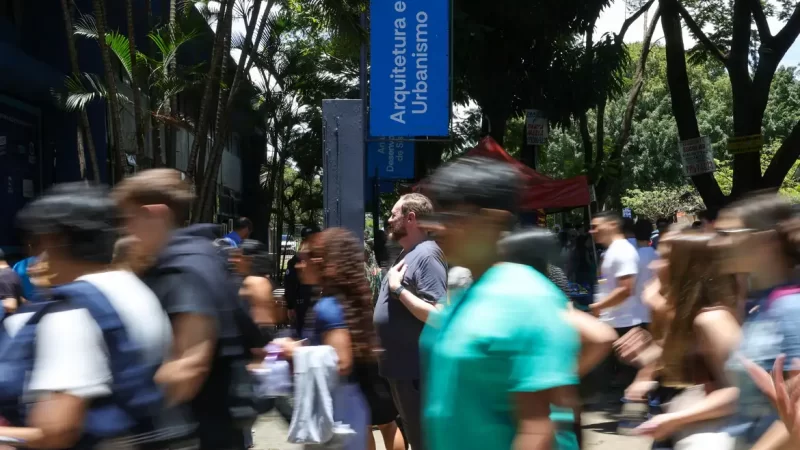 Abstenção no primeiro dia do Enem 2025 chegou a 27%