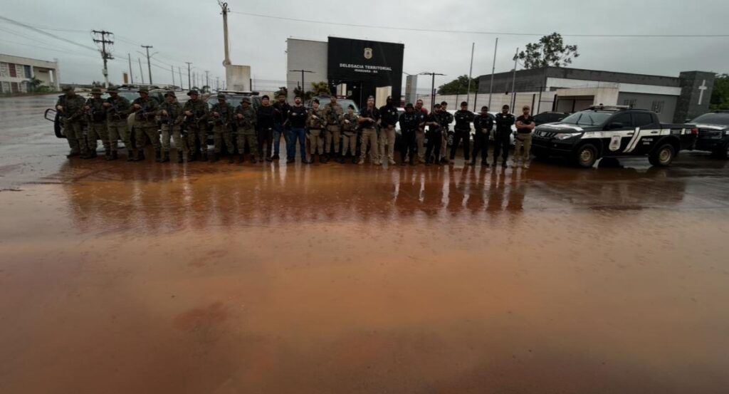 Sob forte chuva, Operação “Lagoa Blindada” é deflagrada pelas forças de segurança em Iraquara – BA
