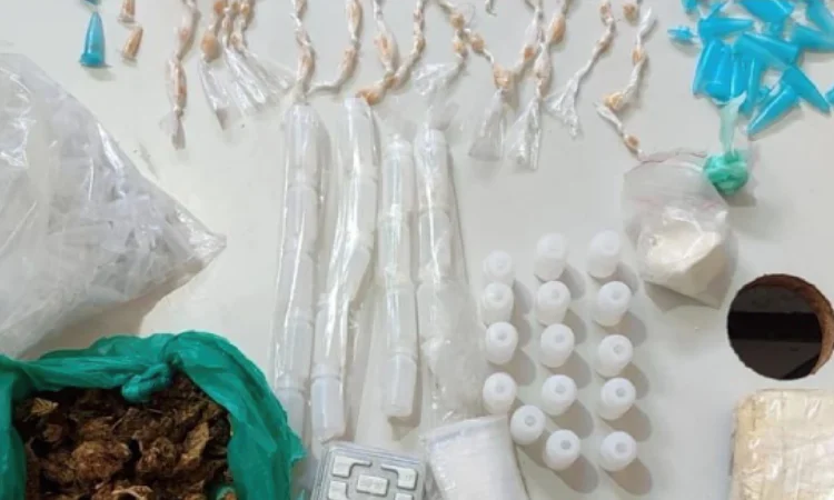 CIPE Chapada detém três pessoas com drogas em Boa Vista do Tupim