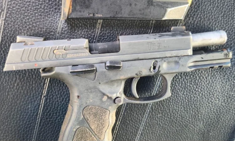 PM apreende arma e recupera motocicleta roubada em Morro do Chapéu