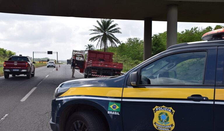PRF apreende mais de 100 comprimidos de anfetaminas na BR-242, em Itaberaba (BA)