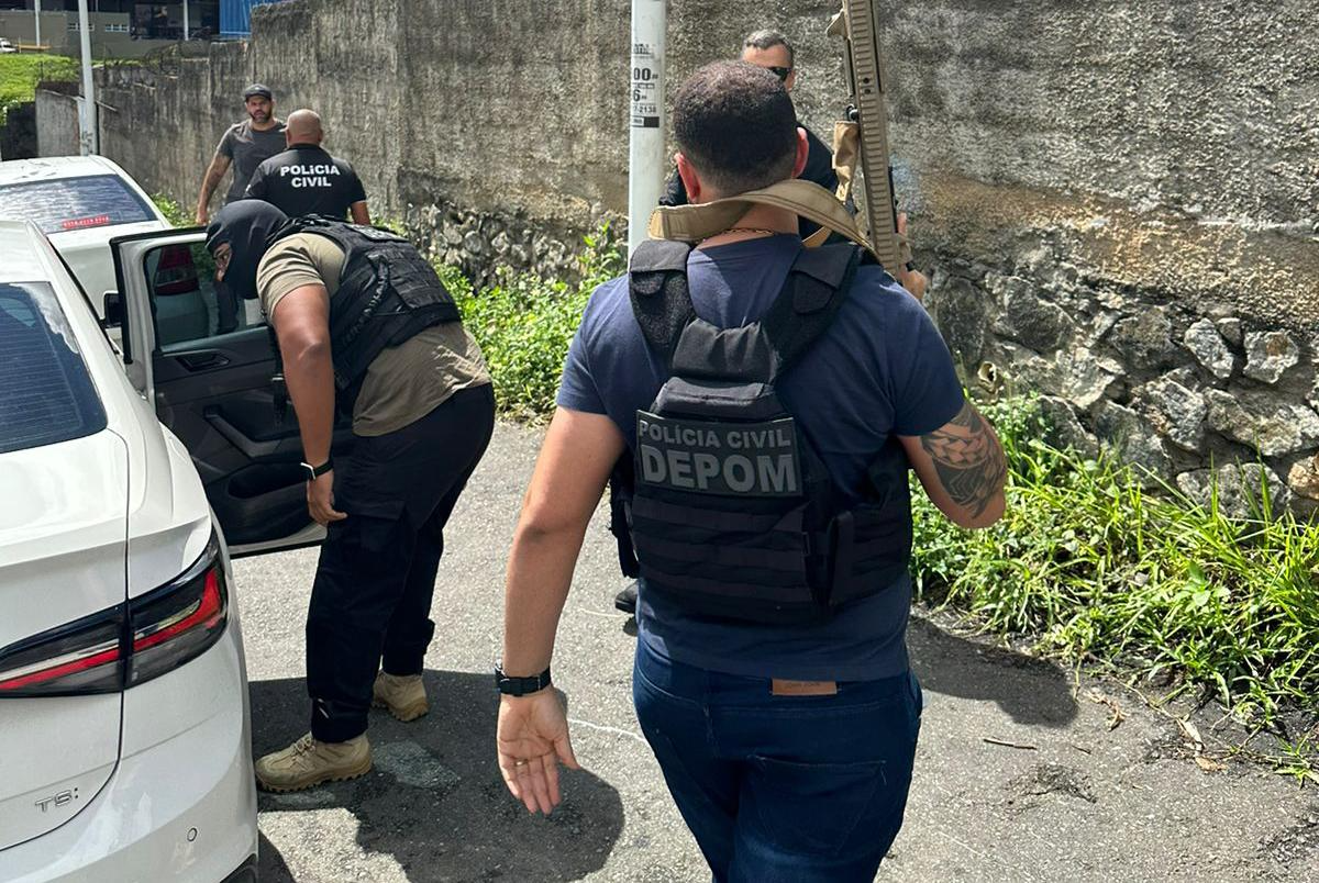 Grupo que enganava idosos para trocar cartões em caixas eletrônicos é alvo de operação na Bahia