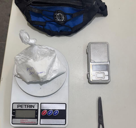PMBA prende homem por tráfico de drogas e apreende cocaína em Piritiba