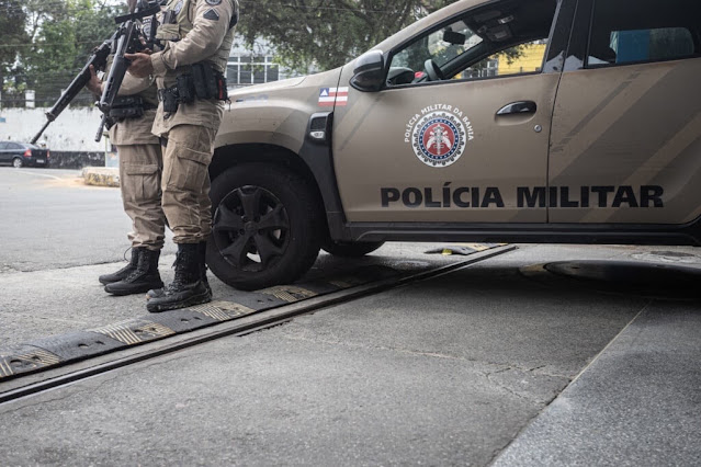 Homem é preso após tentar matar a própria mãe com arma na Bahia